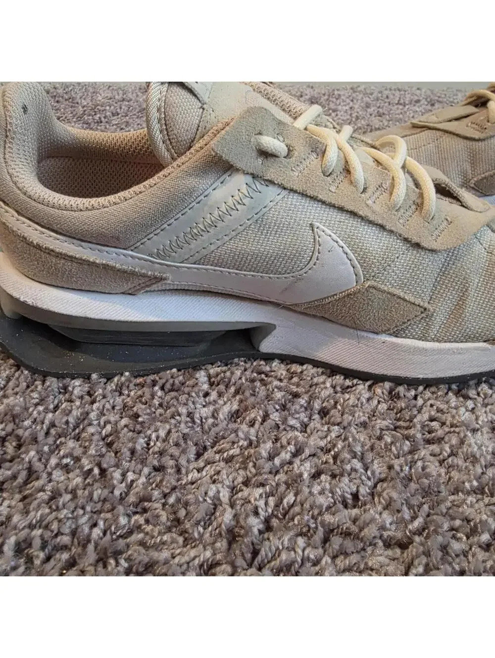 Nike Air Max Pre-Day Light Bone/White-Sanddrift sz 5.5 US